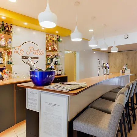 Ibis Montelimar Nord מלון