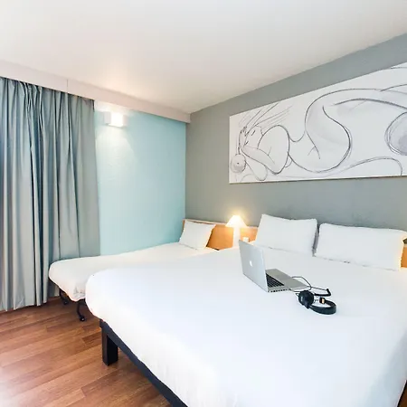Ibis Montelimar Nord Hotel 3*