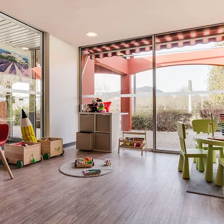 호텔 Ibis Montelimar Nord 3*