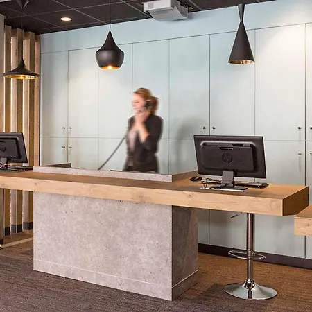 Ibis Montelimar Nord ホテル