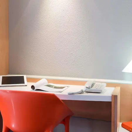 ホテル Ibis Montelimar Nord 3*