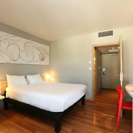 Hotel Ibis Montélimar Nord 3*